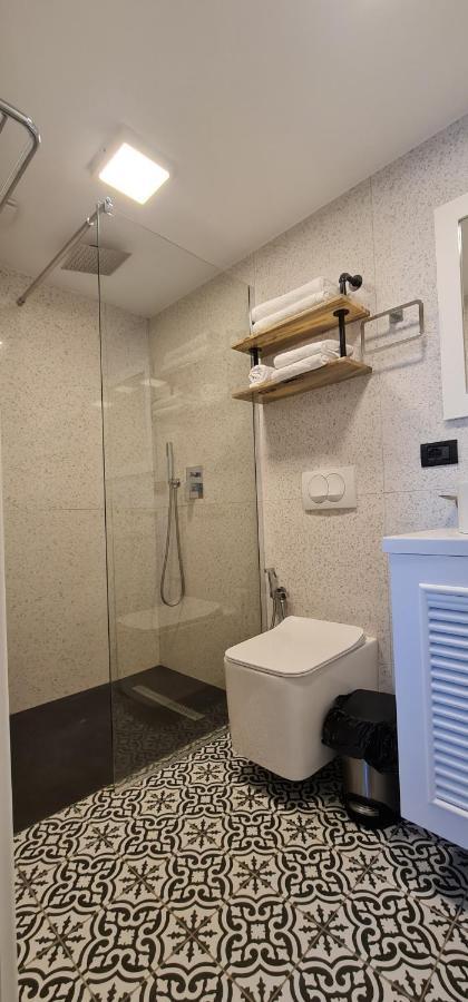 Bujtina Gjyshi Ilo Hotel Tushemisht ภายนอก รูปภาพ