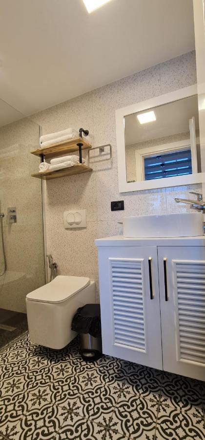Bujtina Gjyshi Ilo Hotel Tushemisht ภายนอก รูปภาพ